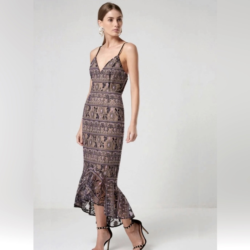 Elliatt Embroidered Floral MIDI Dress